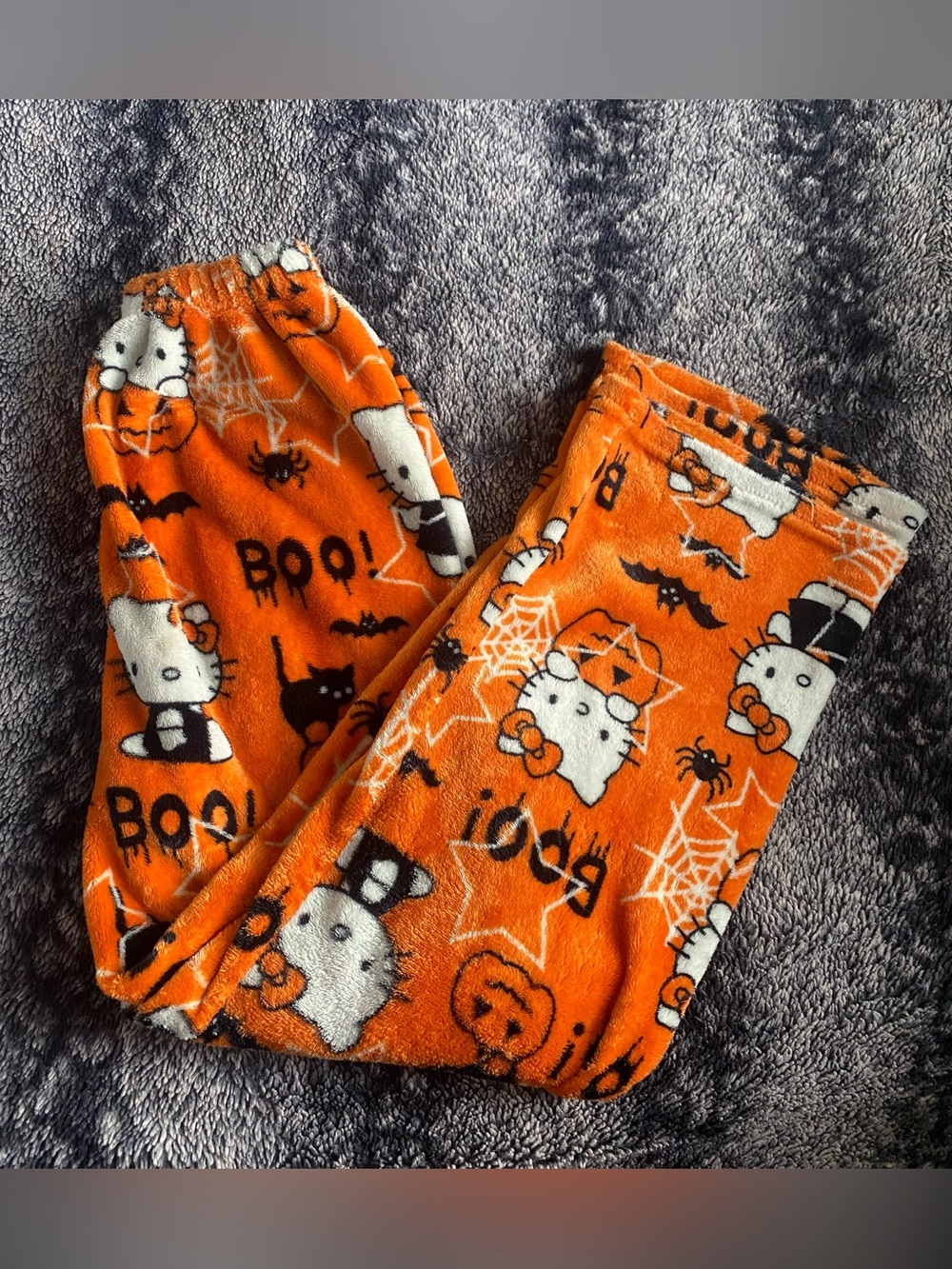 Hello Kitty Women’s Juniors XS Orange Halloween Fleece Fuzzy Pajama Pants